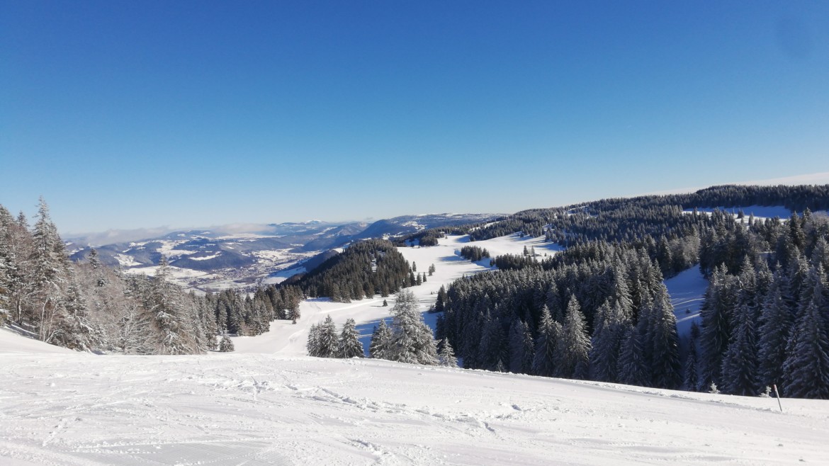 Die Abfahrt Chasseron-Buttes und die Trophée du Chasseron